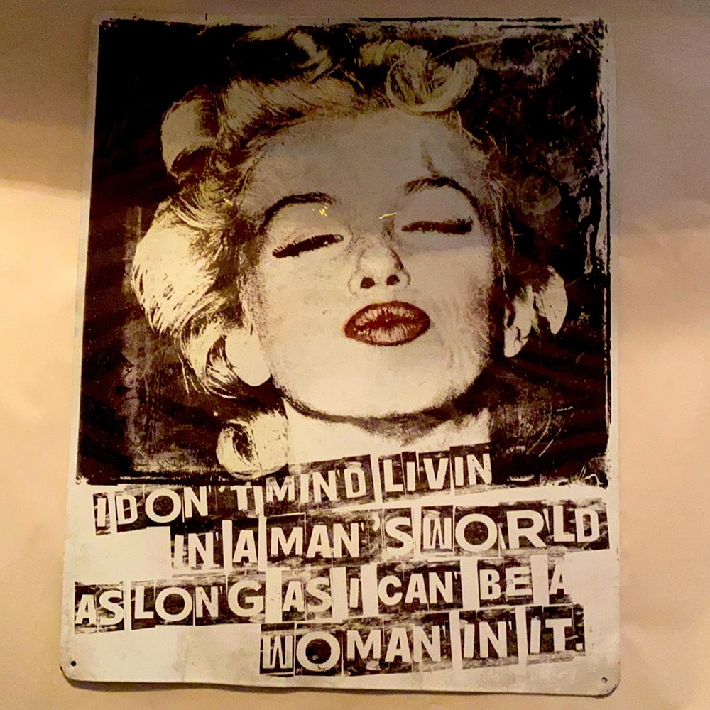 Marilyn Monroe Metallic Wall Decor.